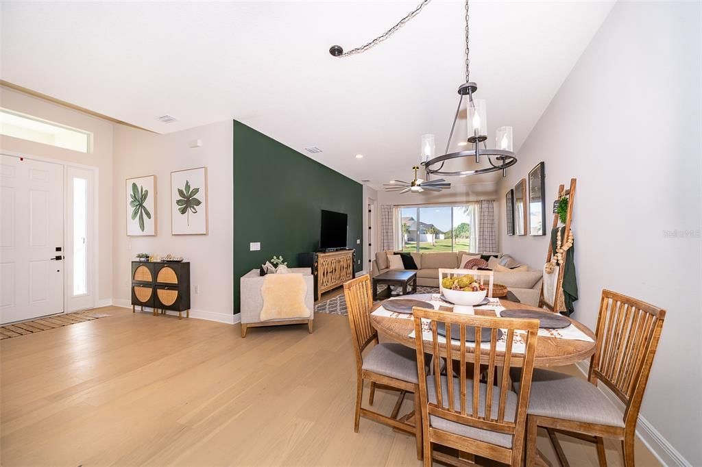 На продажу: $499,990 (3 спален, 2 ванн, 1731 Квадратных фут)