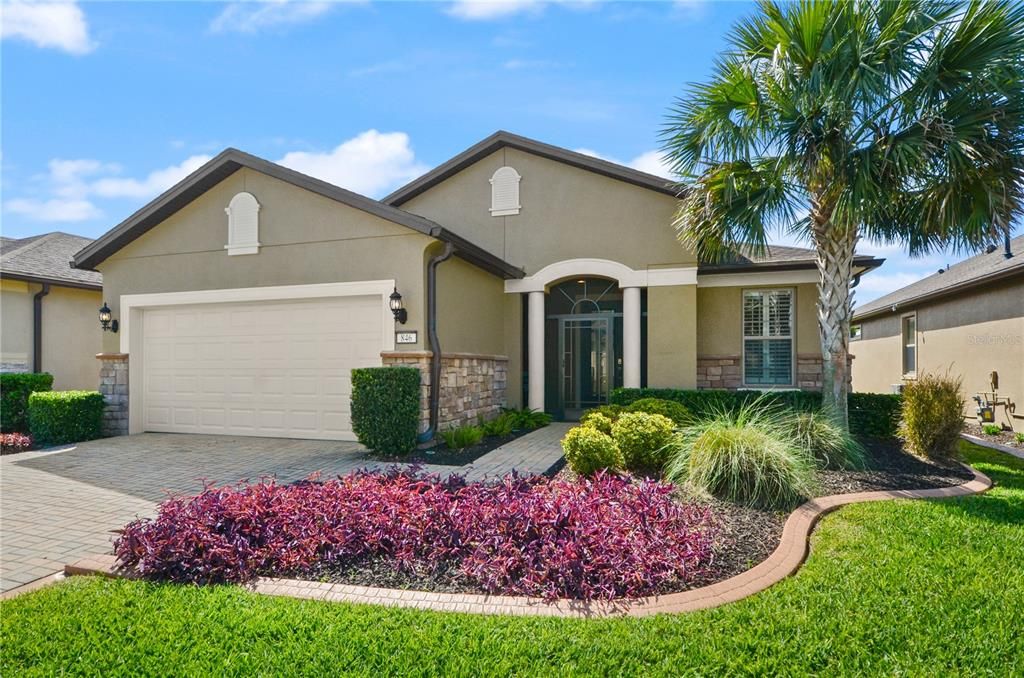 Recently Sold: $485,000 (3 beds, 2 baths, 2176 Square Feet)