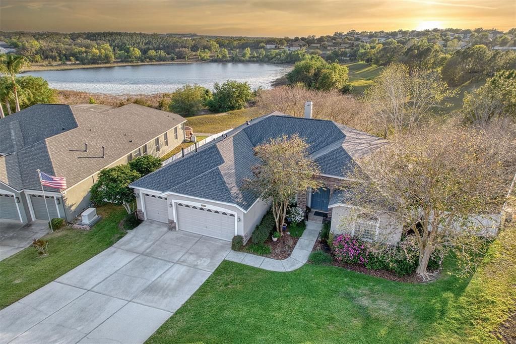 Недавно продано: $549,000 (4 спален, 3 ванн, 2763 Квадратных фут)