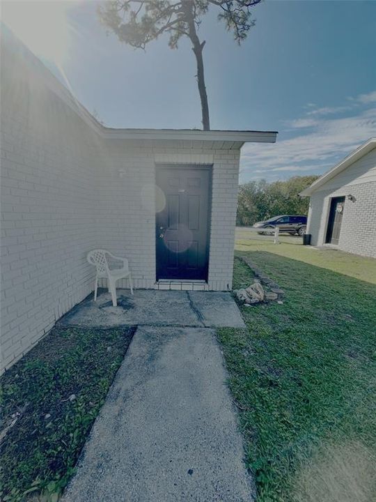 最近租的: $1,350 (2 贝兹, 1 浴室, 750 平方英尺)