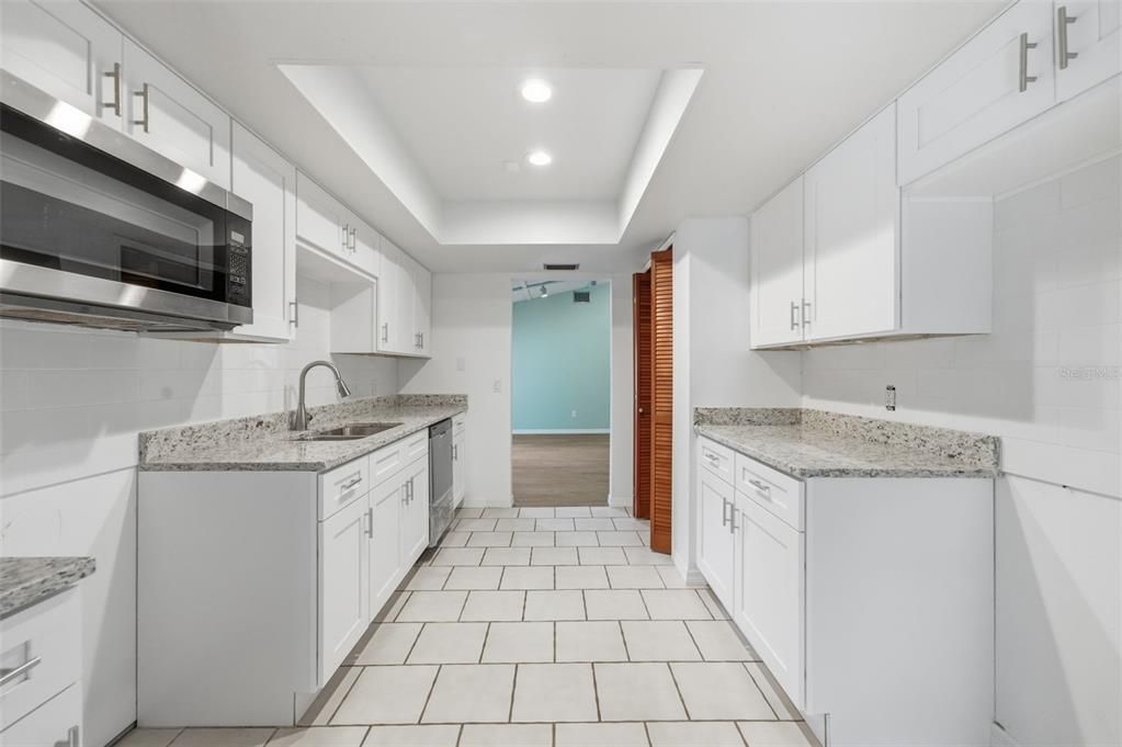 En Venta: $325,000 (3 camas, 2 baños, 1697 Pies cuadrados)