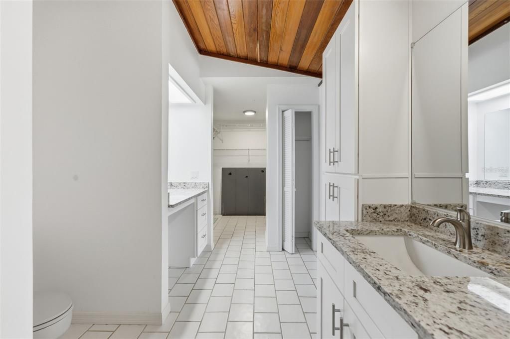 En Venta: $325,000 (3 camas, 2 baños, 1697 Pies cuadrados)