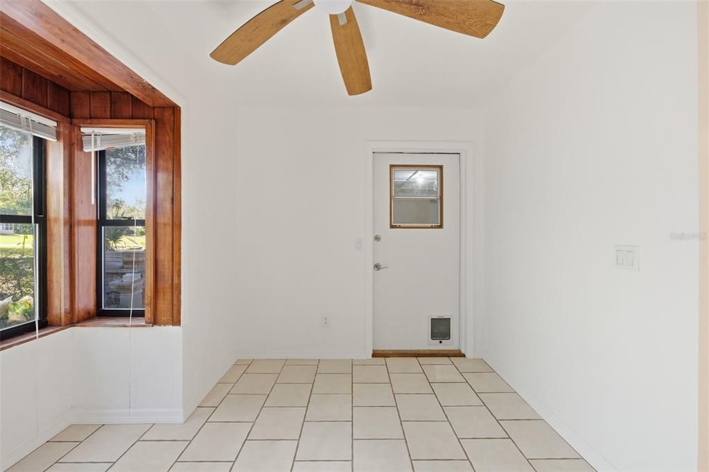 En Venta: $325,000 (3 camas, 2 baños, 1697 Pies cuadrados)