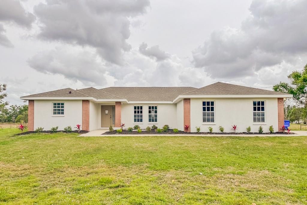 最近售出: $785,000 (3 贝兹, 2 浴室, 2162 平方英尺)