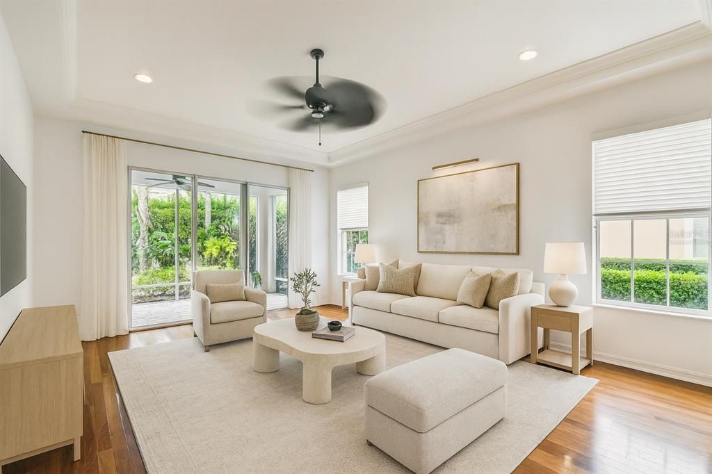 Activo con contrato: $698,000 (4 camas, 2 baños, 2505 Pies cuadrados)