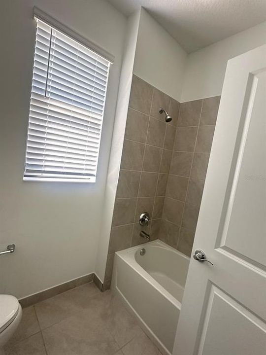 For Sale: $368,000 (2 beds, 2 baths, 1355 Square Feet)