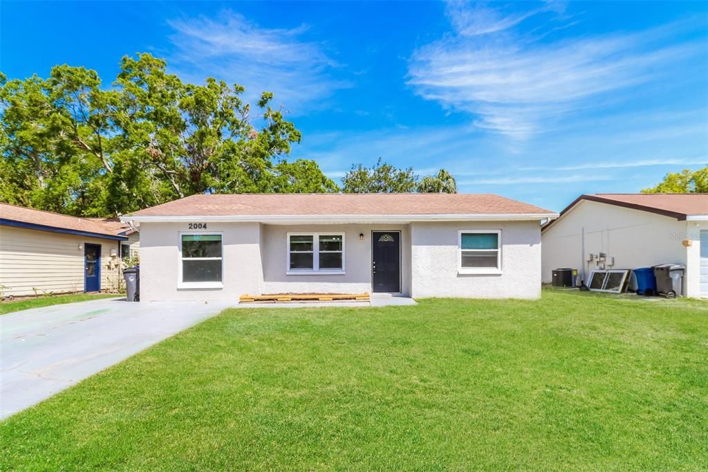 Recently Rented: $2,245 (3 beds, 2 baths, 1170 Square Feet)