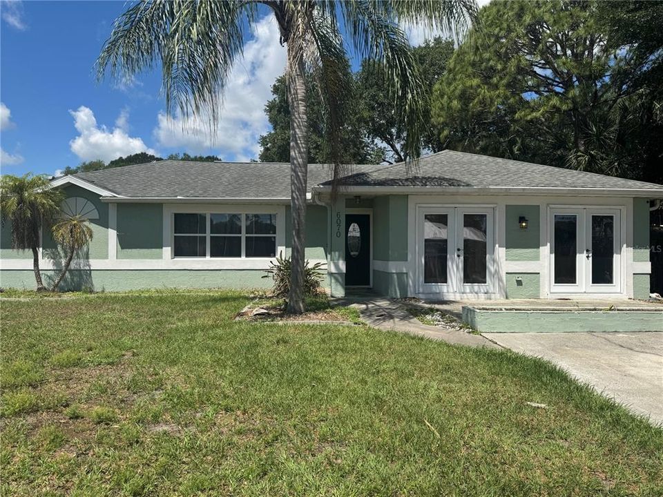 合同活跃: $315,000 (4 贝兹, 3 浴室, 1848 平方英尺)