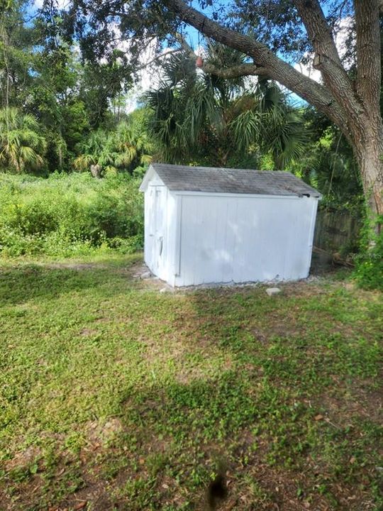 合同活跃: $315,000 (4 贝兹, 3 浴室, 1848 平方英尺)