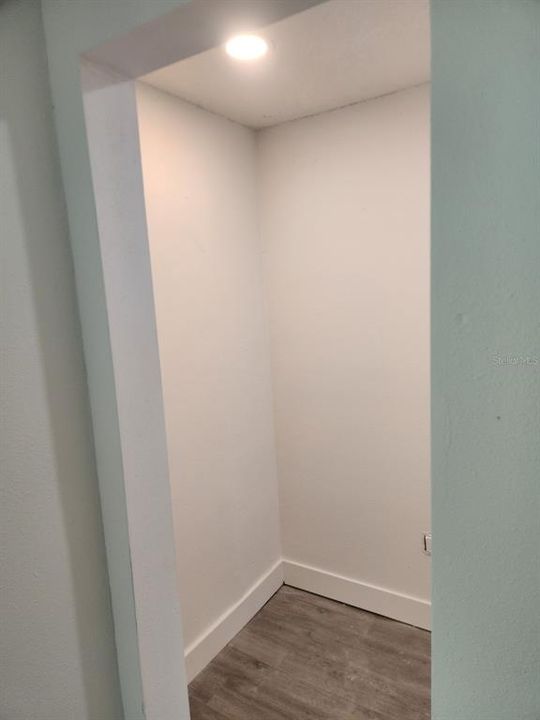 合同活跃: $315,000 (4 贝兹, 3 浴室, 1848 平方英尺)