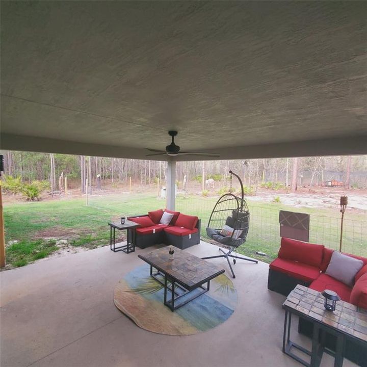 For Sale: $385,000 (4 beds, 2 baths, 1755 Square Feet)