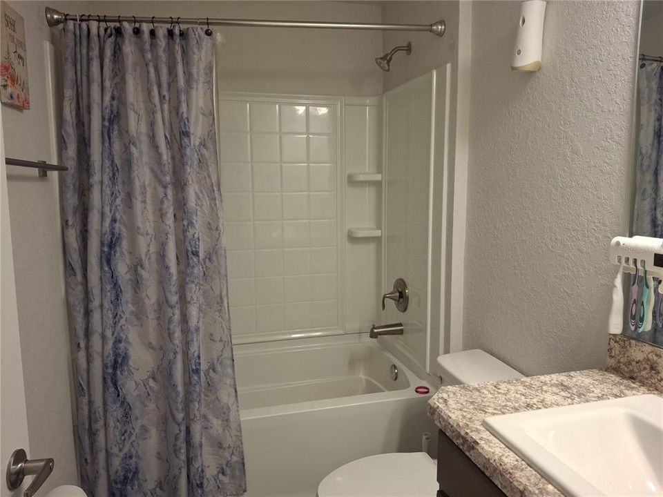 For Sale: $385,000 (4 beds, 2 baths, 1755 Square Feet)