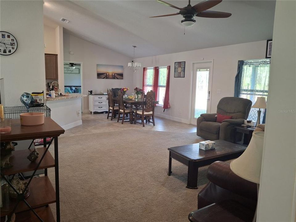 For Sale: $385,000 (4 beds, 2 baths, 1755 Square Feet)
