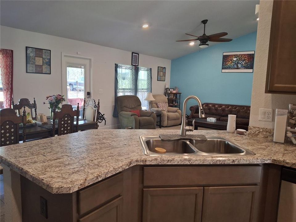 For Sale: $385,000 (4 beds, 2 baths, 1755 Square Feet)