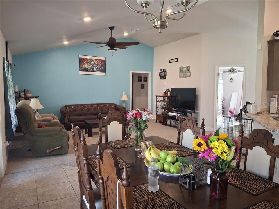 For Sale: $385,000 (4 beds, 2 baths, 1755 Square Feet)