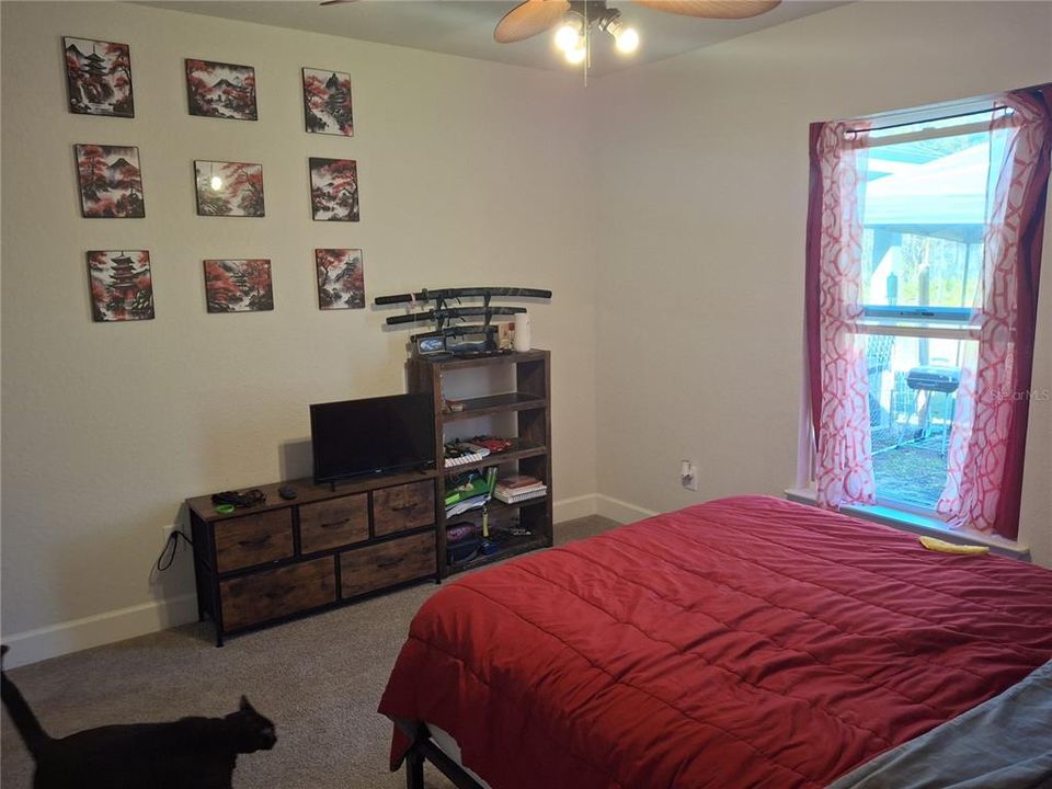 For Sale: $385,000 (4 beds, 2 baths, 1755 Square Feet)