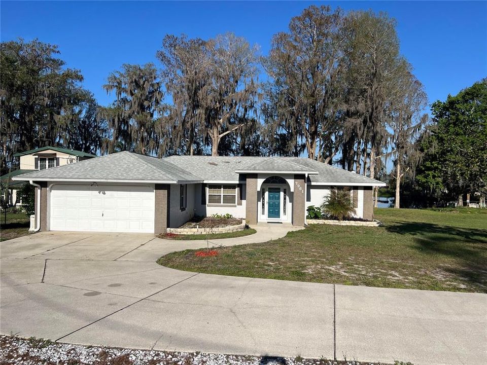 待售: $495,000 (3 贝兹, 2 浴室, 1423 平方英尺)