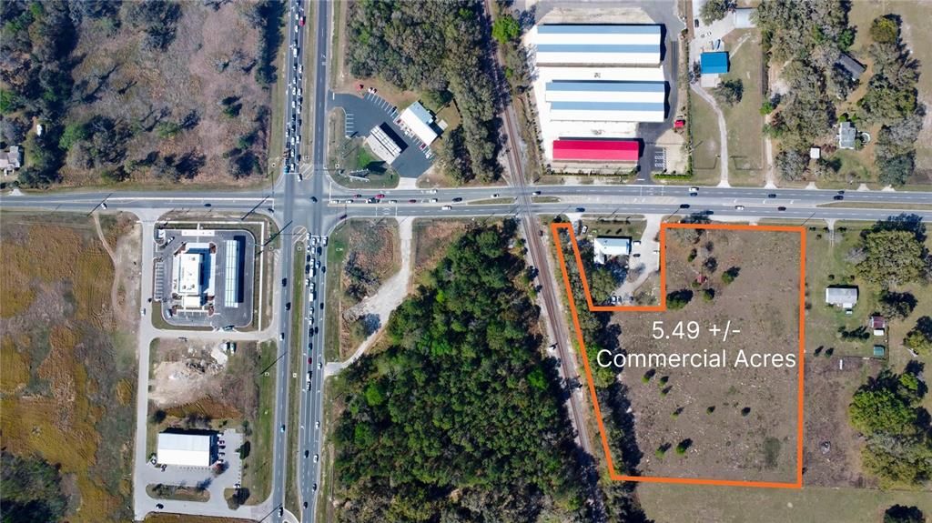 На продажу: $1,250,000 (5.49 acres)