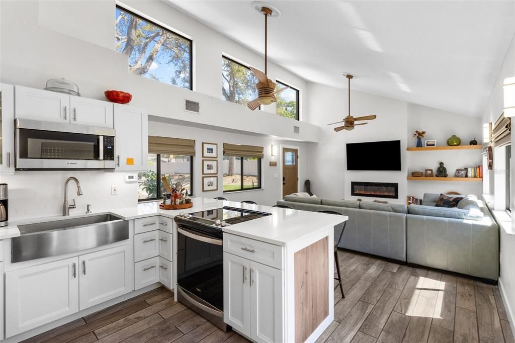 For Sale: $1,400,000 (7 beds, 4 baths, 4630 Square Feet)