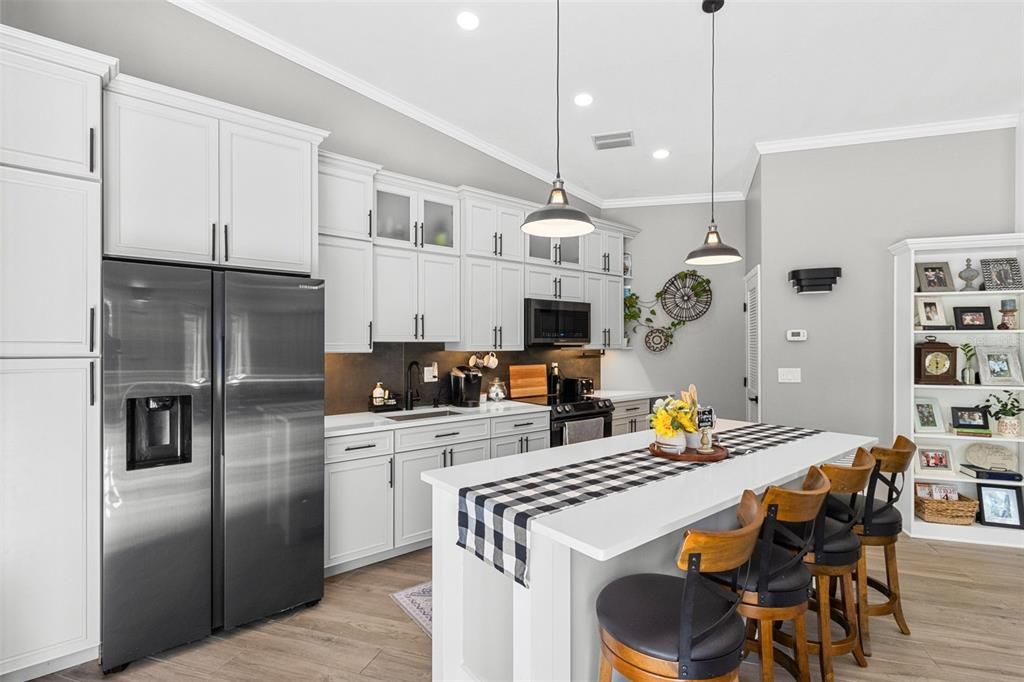 For Sale: $1,400,000 (7 beds, 4 baths, 4630 Square Feet)