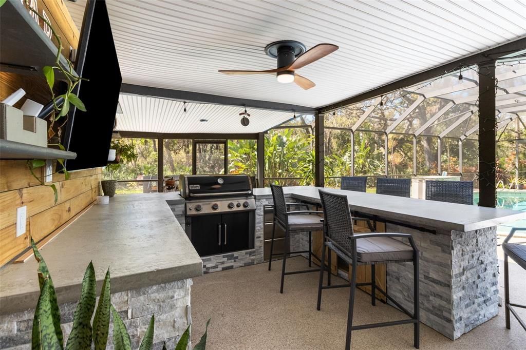 For Sale: $1,400,000 (7 beds, 4 baths, 4630 Square Feet)
