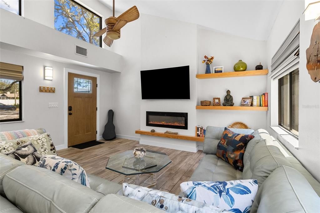 For Sale: $1,400,000 (7 beds, 4 baths, 4630 Square Feet)