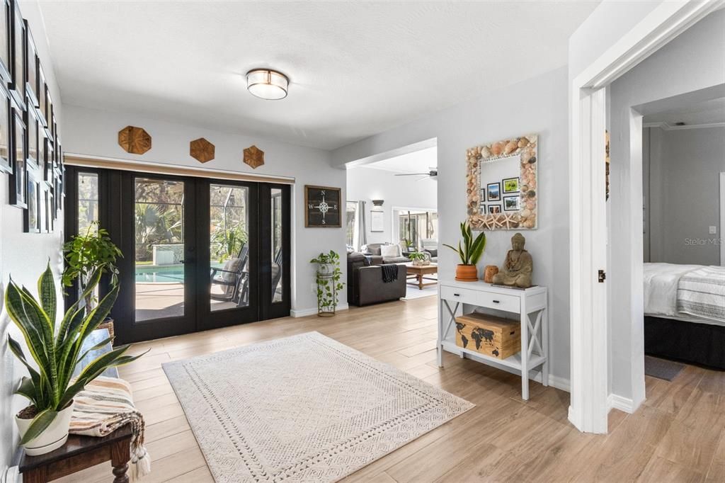 For Sale: $1,400,000 (7 beds, 4 baths, 4630 Square Feet)
