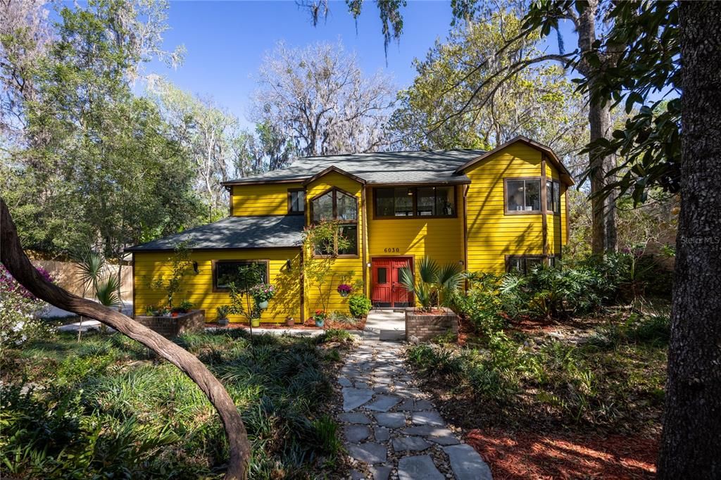 Recently Sold: $525,000 (3 beds, 2 baths, 2250 Square Feet)