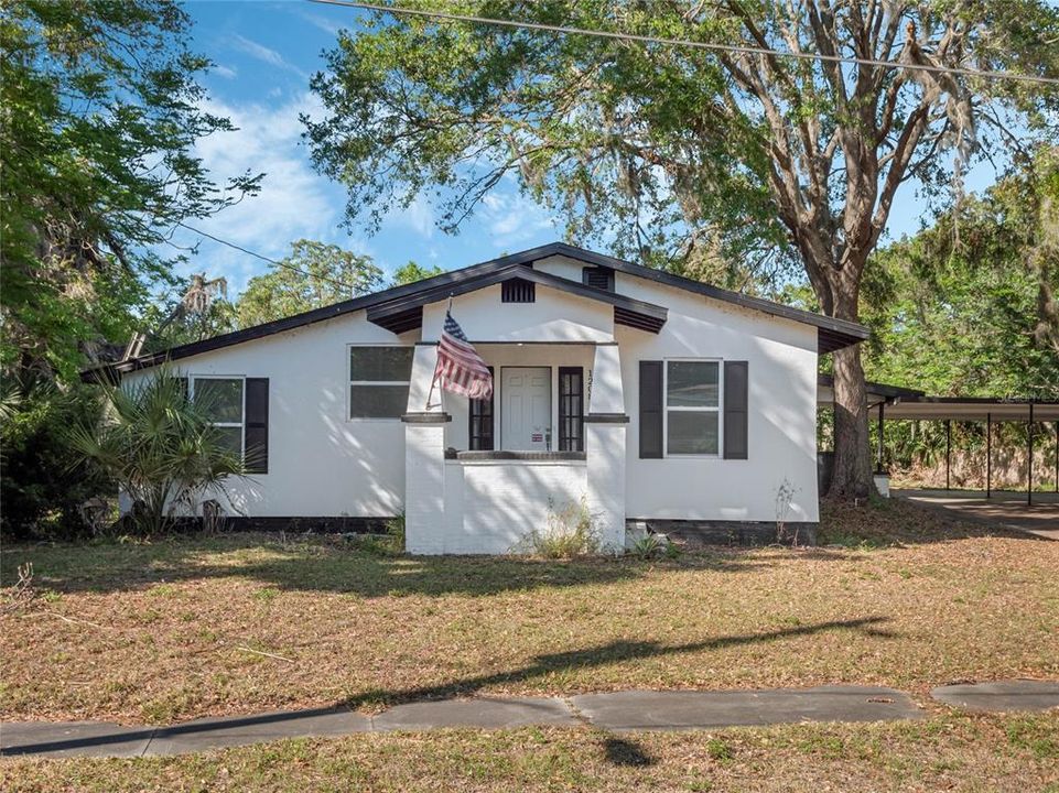 待售: $240,000 (3 贝兹, 2 浴室, 1789 平方英尺)