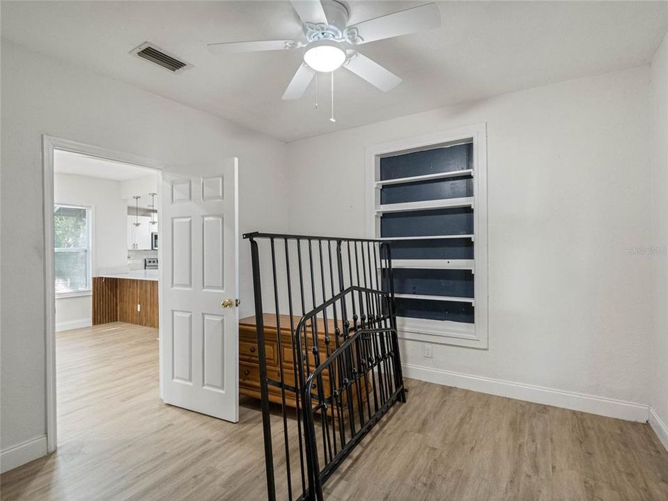 待售: $240,000 (3 贝兹, 2 浴室, 1789 平方英尺)