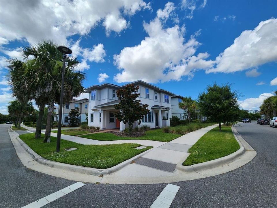 Recientemente alquilado: $3,150 (3 camas, 2 baños, 1947 Pies cuadrados)