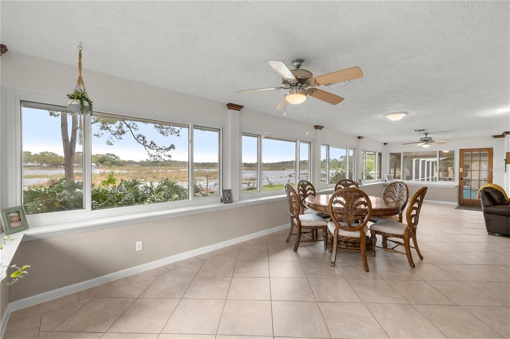 На продажу: $595,000 (3 спален, 2 ванн, 2284 Квадратных фут)