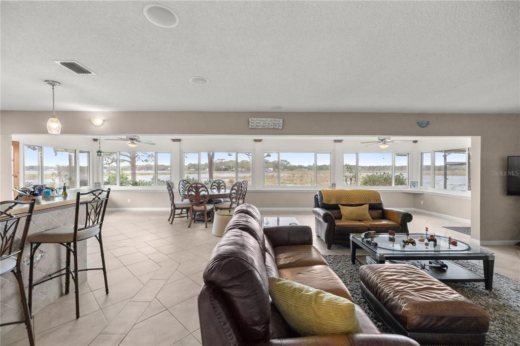 На продажу: $595,000 (3 спален, 2 ванн, 2284 Квадратных фут)