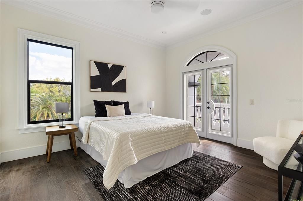 En Venta: $4,150,000 (5 camas, 6 baños, 5639 Pies cuadrados)