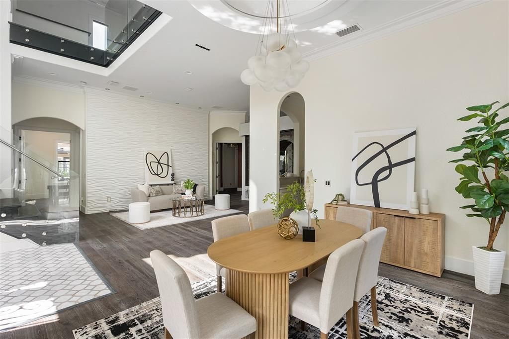 En Venta: $4,150,000 (5 camas, 6 baños, 5639 Pies cuadrados)