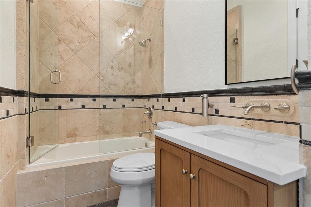 En Venta: $4,150,000 (5 camas, 6 baños, 5639 Pies cuadrados)