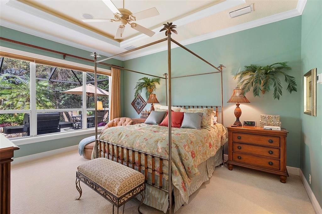 合同活跃: $699,500 (4 贝兹, 4 浴室, 3048 平方英尺)