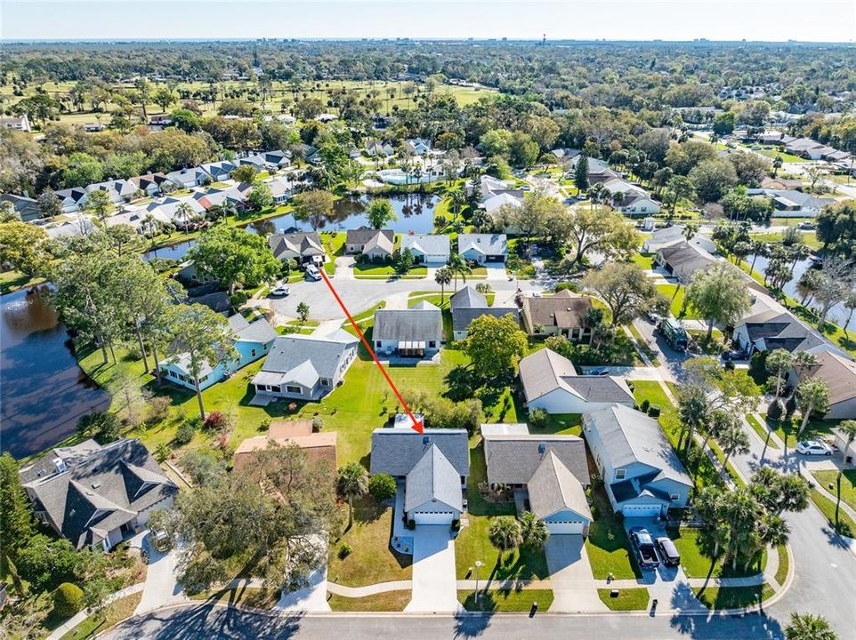 На продажу: $275,000 (2 спален, 2 ванн, 1125 Квадратных фут)