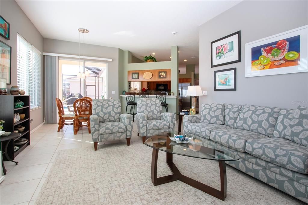 待售: $485,000 (3 贝兹, 2 浴室, 2117 平方英尺)