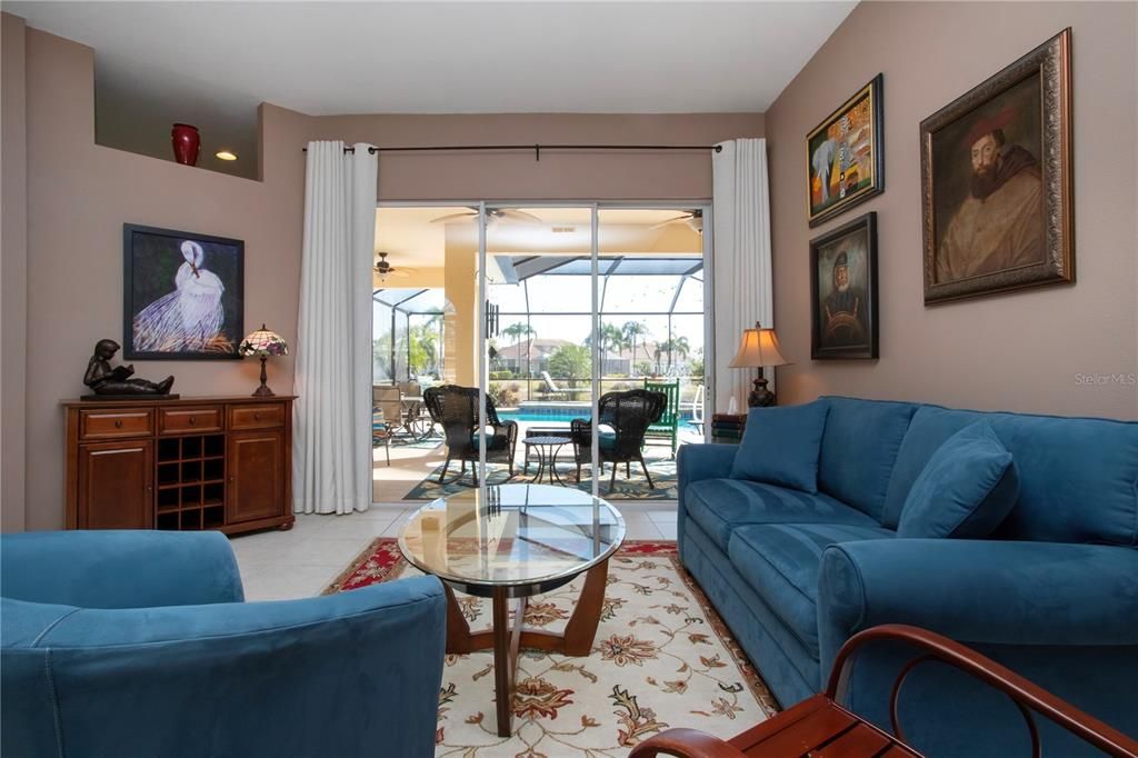 待售: $485,000 (3 贝兹, 2 浴室, 2117 平方英尺)