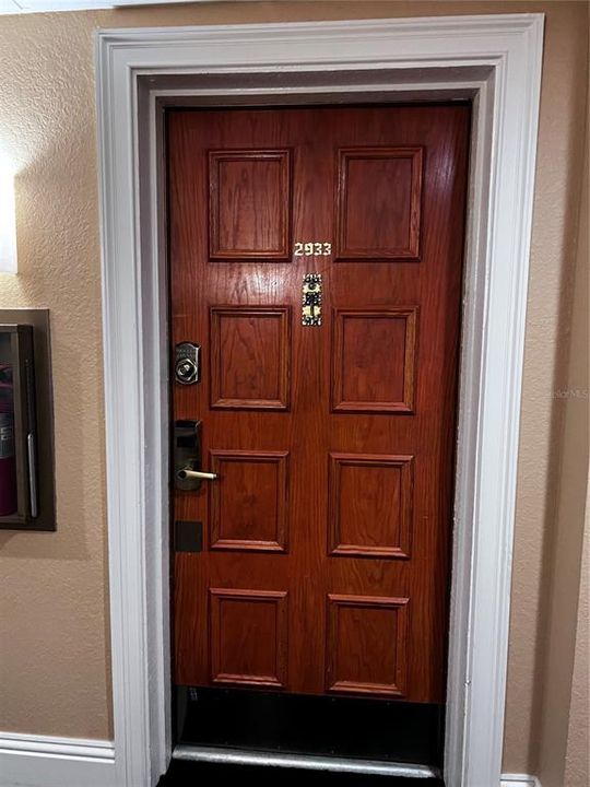 Под контрактом: $2,400 (1 спален, 1 ванн, 825 Квадратных фут)