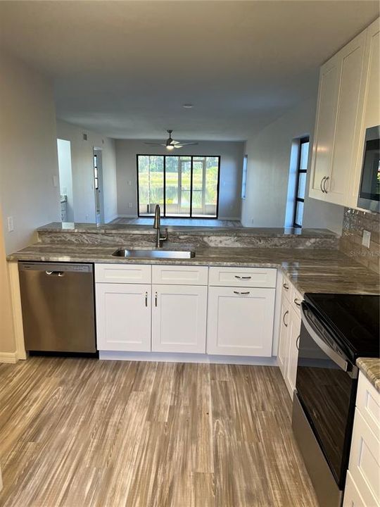 For Rent: $2,000 (2 beds, 2 baths, 1228 Square Feet)