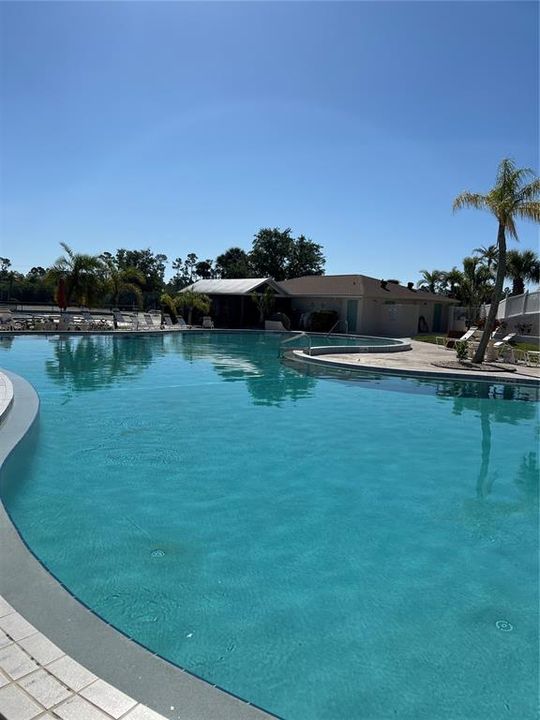 For Rent: $2,000 (2 beds, 2 baths, 1228 Square Feet)