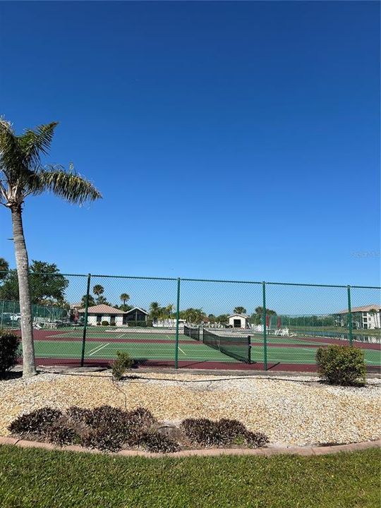 For Rent: $2,000 (2 beds, 2 baths, 1228 Square Feet)