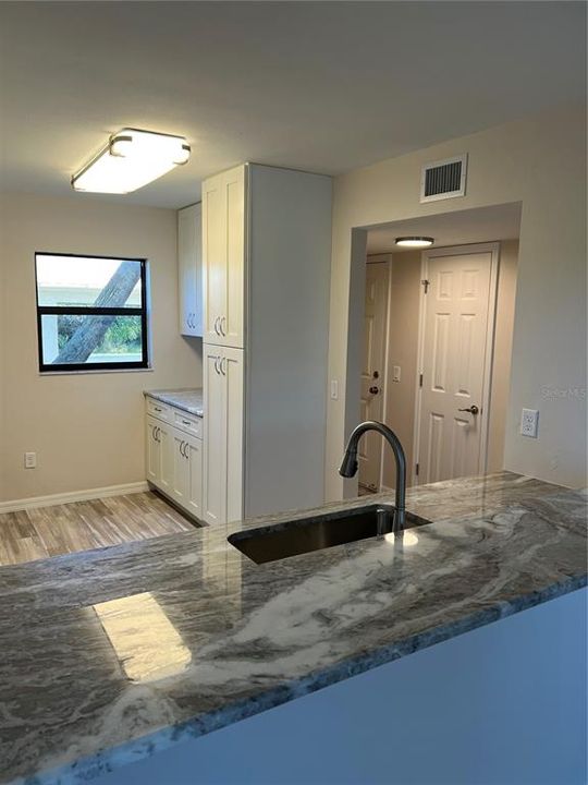 For Rent: $2,000 (2 beds, 2 baths, 1228 Square Feet)