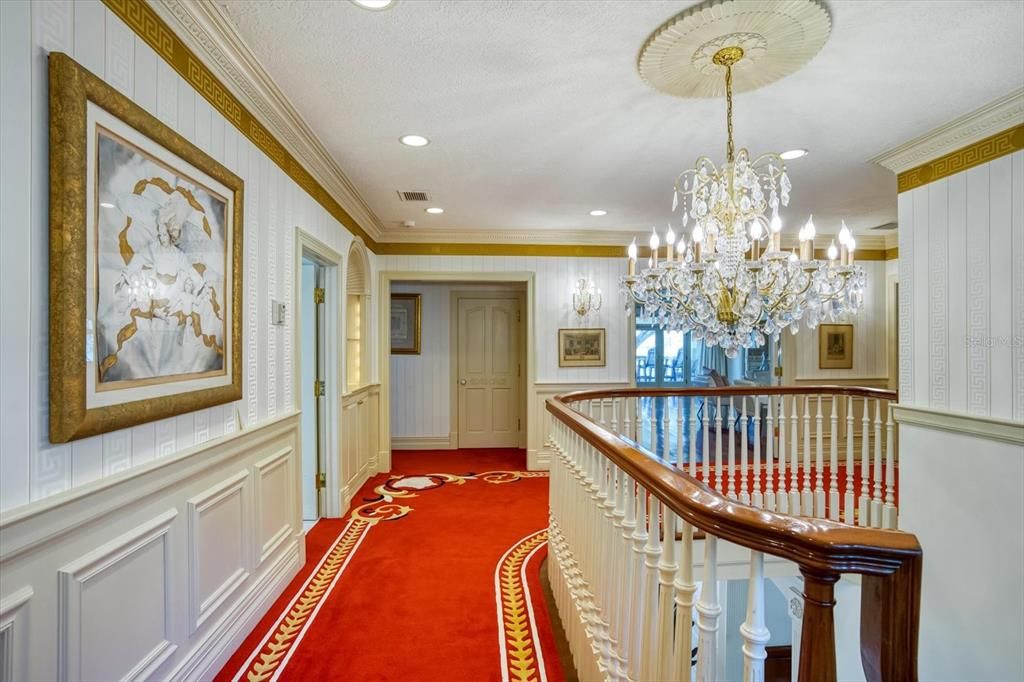 合同活跃: $13,500,000 (10 贝兹, 11 浴室, 16472 平方英尺)