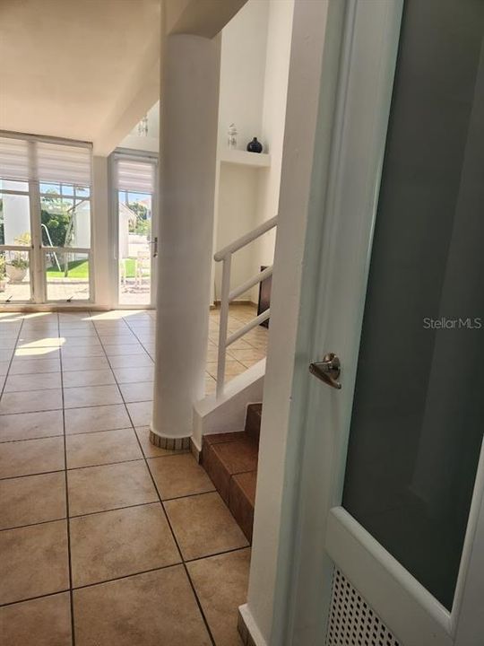 Active With Contract: $435,000 (3 beds, 2 baths, 2396 Square Feet)