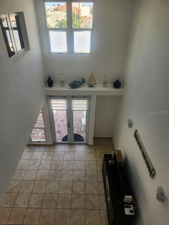 Active With Contract: $435,000 (3 beds, 2 baths, 2396 Square Feet)