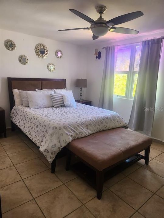 Active With Contract: $435,000 (3 beds, 2 baths, 2396 Square Feet)