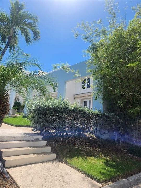 Active With Contract: $435,000 (3 beds, 2 baths, 2396 Square Feet)